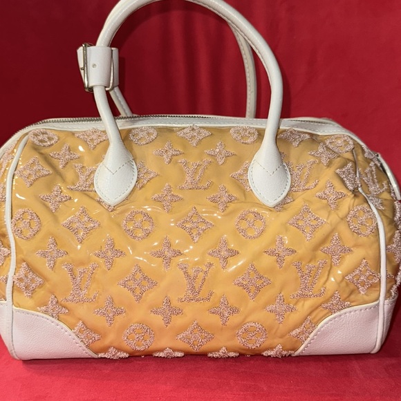 Louis Vuitton Limited Edition Rose Monogram Bouclettes Speedy Round Bag - Picture 3 of 16